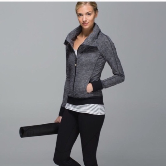 lululemon athletica Jackets & Blazers - LULULEMON be present jacket